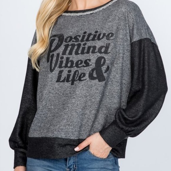 Distressed collar sweatshirt. Positive message ๐ - Picture 2 of 3